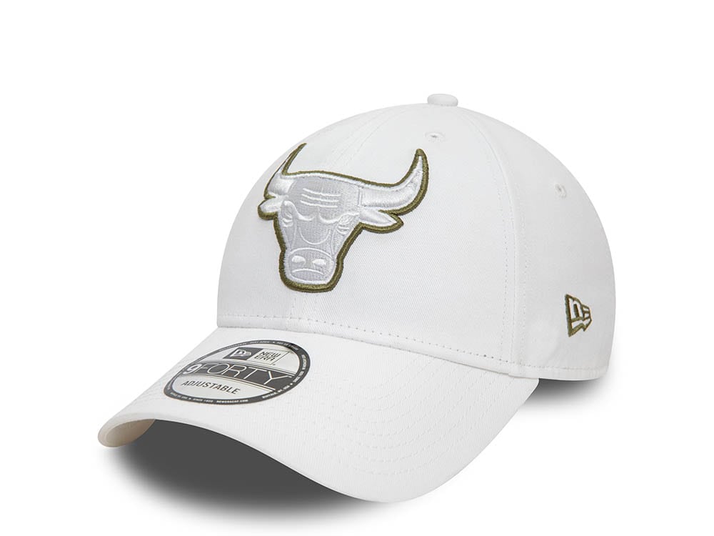 New Era Chicago Bulls Team Outline White 9Forty Strapback Cap