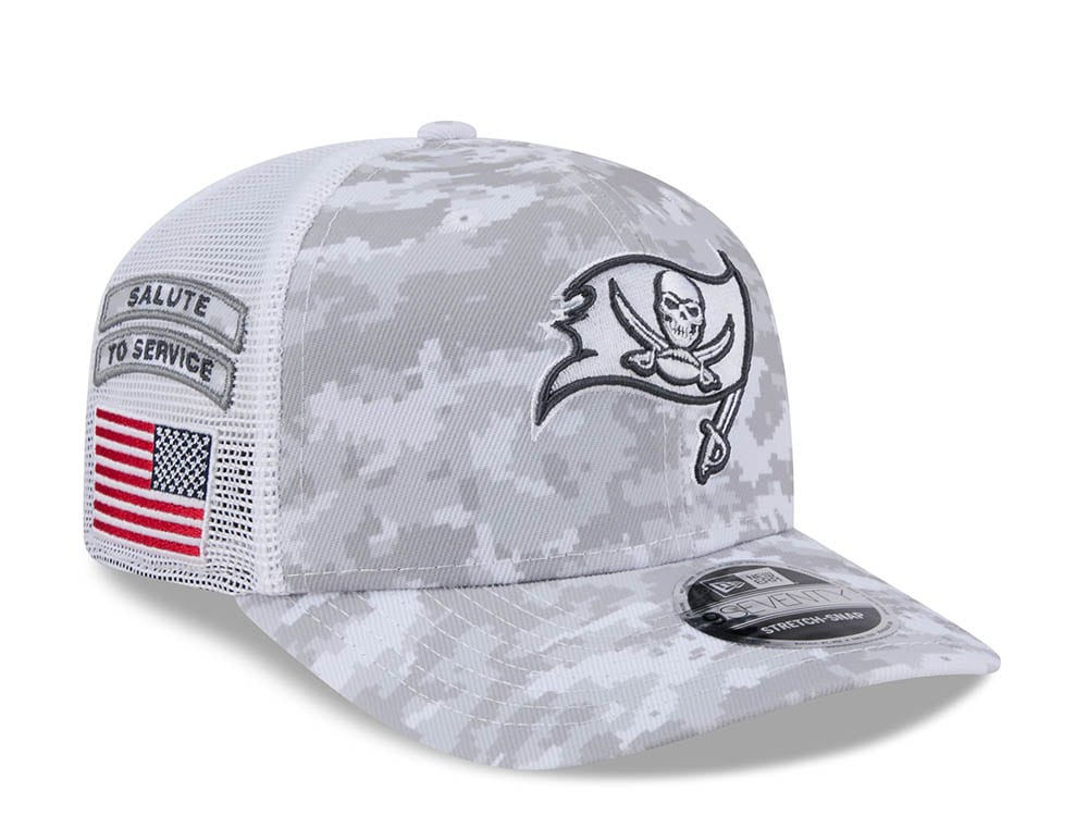 New Era Tampa Bay Buccaneers Digi Camo Salute to Service 2024 Trucker 9Seventy Snapback Cap