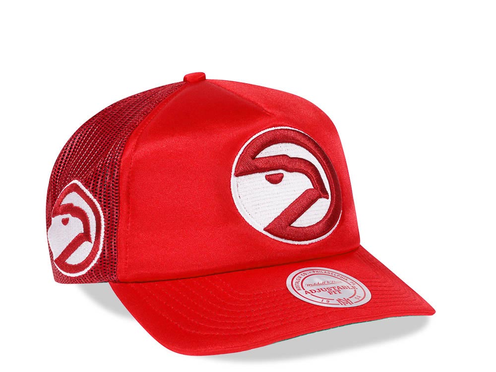 Mitchell & Ness Atlanta Hawks Satin Throwback Trucker Snapback Cap